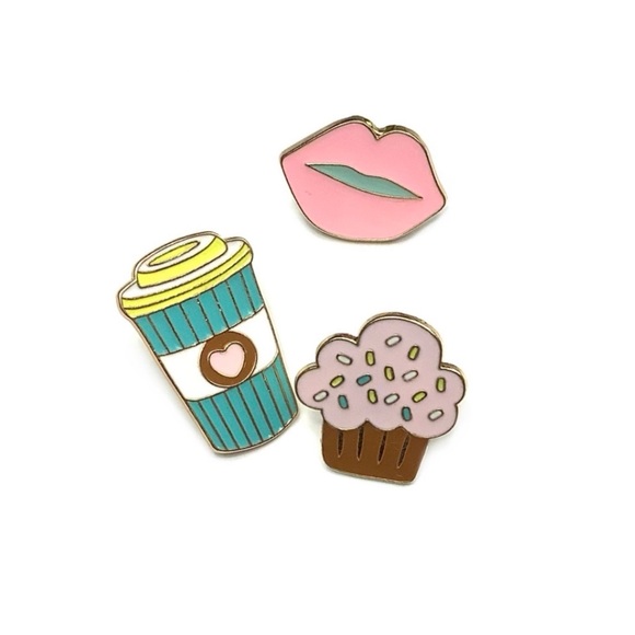 Latte Love Enamel Pin Brooch - Picture 7 of 8